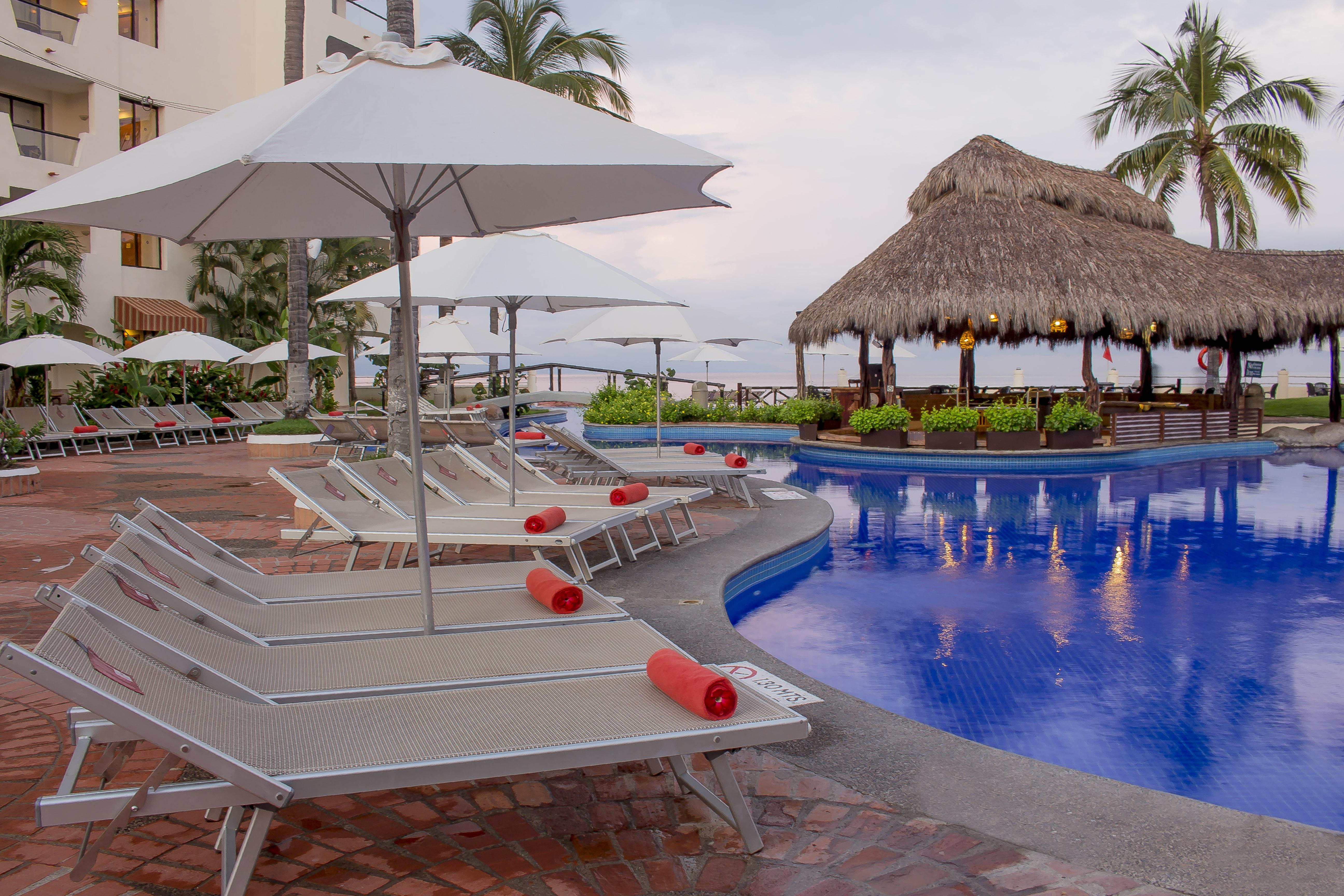 พลาซา เปลิกาโนส แกรนด์ บีช รีสอร์ต Hotel ปูแอร์โตบาญาร์ตา ภายนอก รูปภาพ