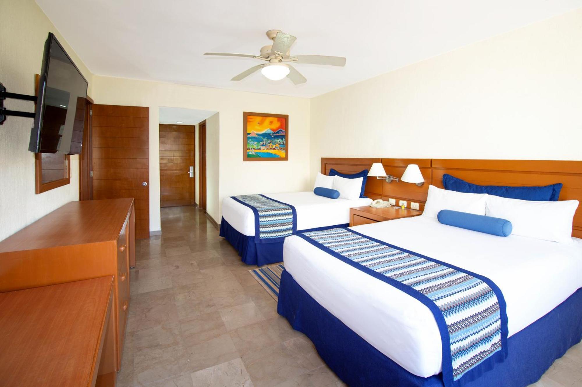 พลาซา เปลิกาโนส แกรนด์ บีช รีสอร์ต Hotel ปูแอร์โตบาญาร์ตา ภายนอก รูปภาพ