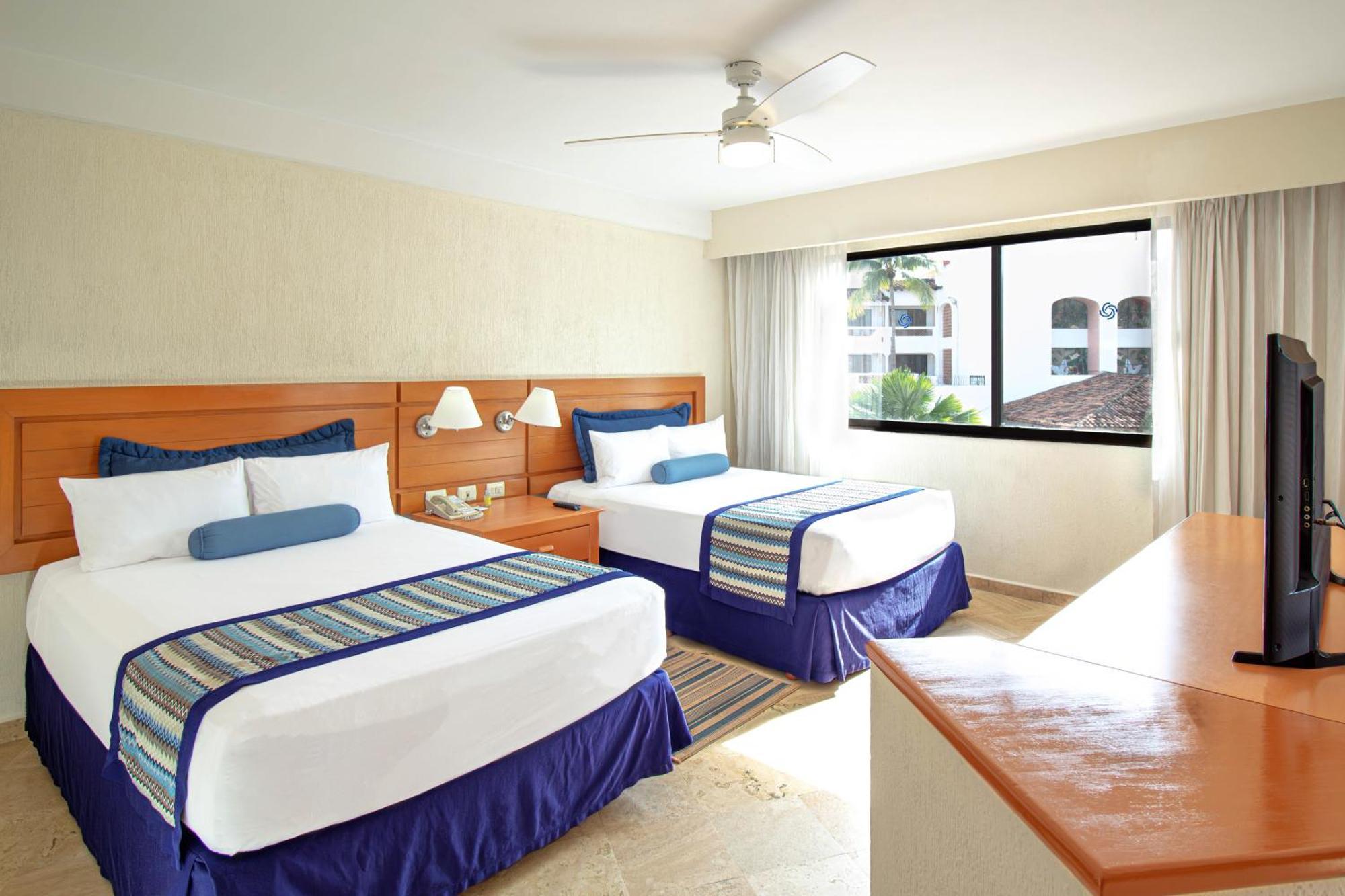 พลาซา เปลิกาโนส แกรนด์ บีช รีสอร์ต Hotel ปูแอร์โตบาญาร์ตา ภายนอก รูปภาพ