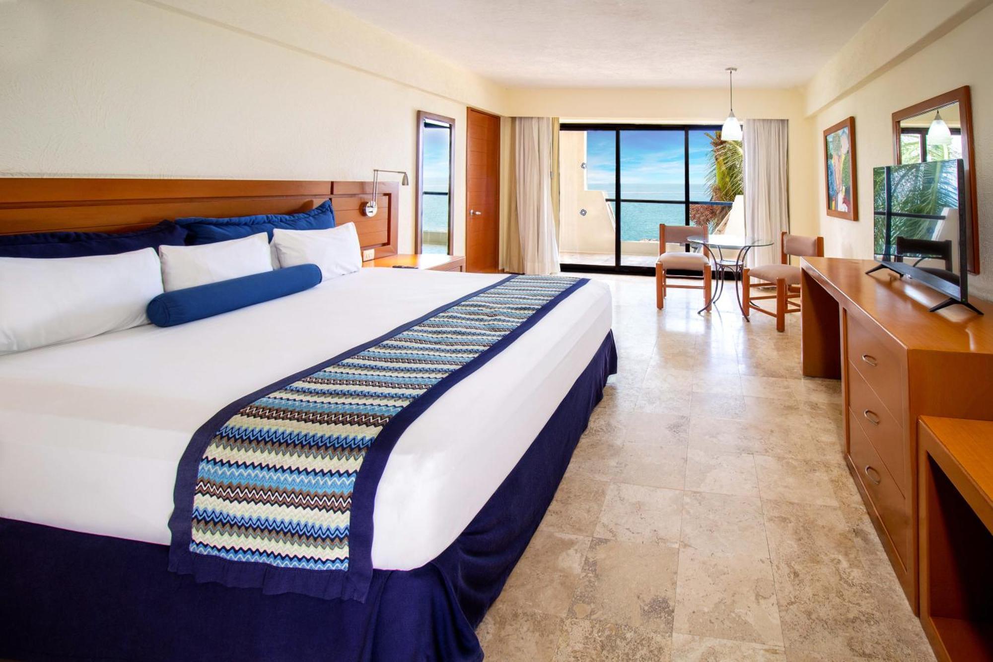 พลาซา เปลิกาโนส แกรนด์ บีช รีสอร์ต Hotel ปูแอร์โตบาญาร์ตา ภายนอก รูปภาพ
